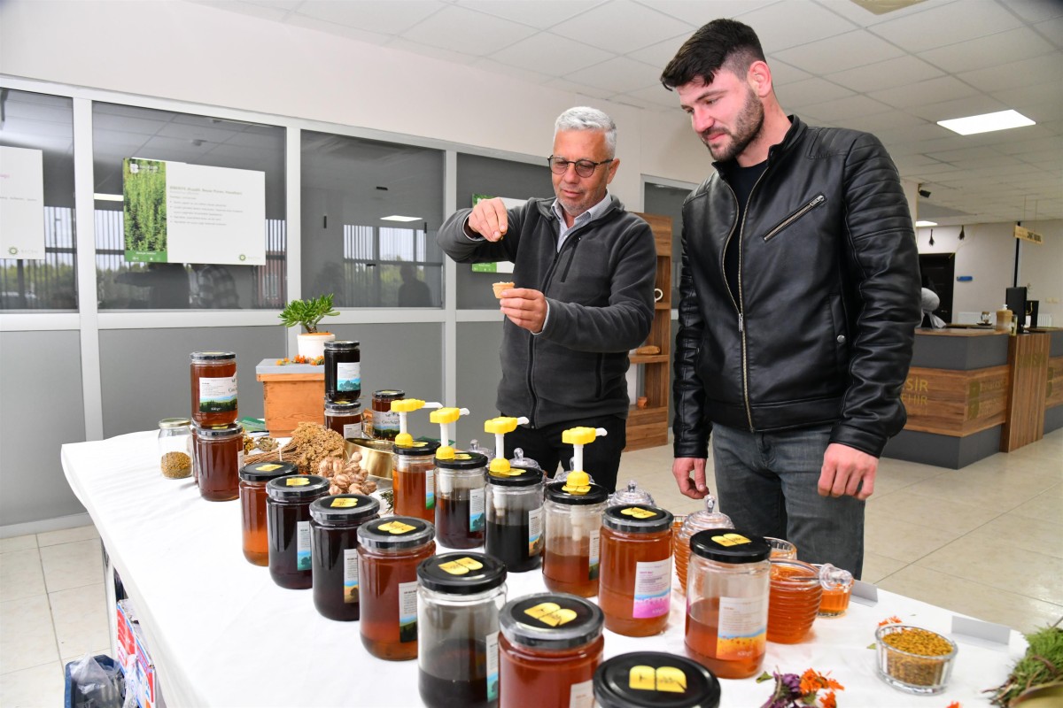 BAÇEM’de Apiterapi uygulamaları konuşuldu