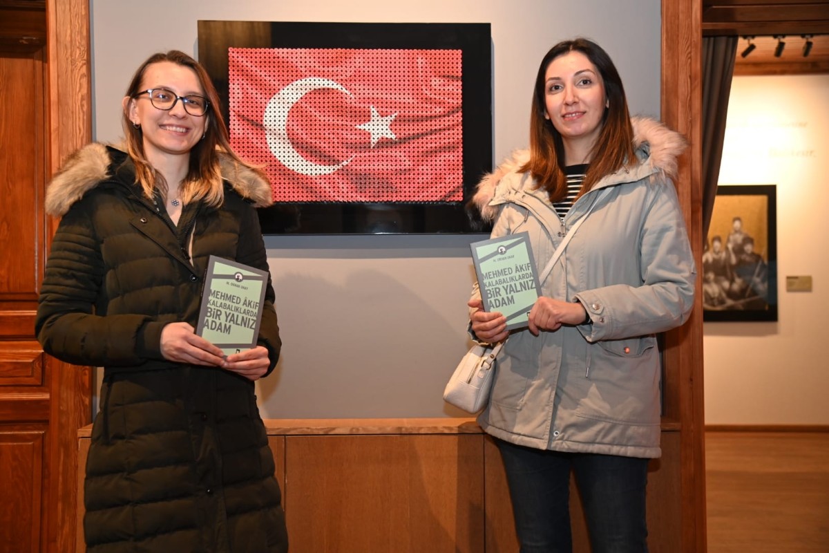 KARESİ ATATÜRK EVİ İLGİ GÖRÜYOR
