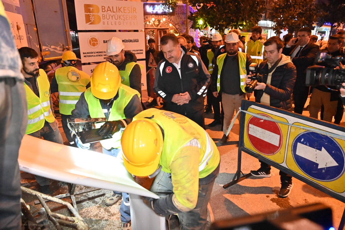 Yollar kazılmadan hatlar onarılıyor