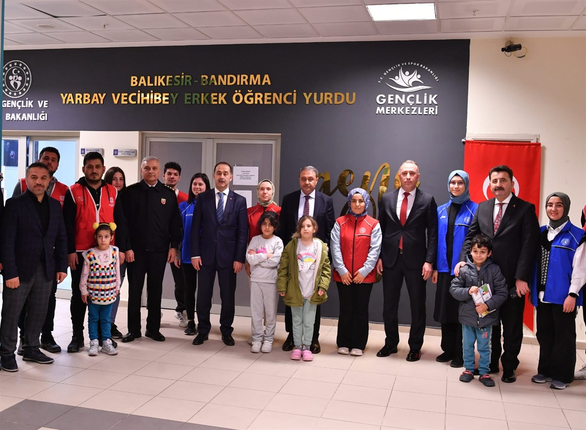 Vali Şıldak'tan Depremzedelere Ziyaret