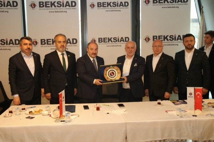 Bakan Varank, BEKSİAD Yönetimi ve üyeleri ile  bir araya geldi