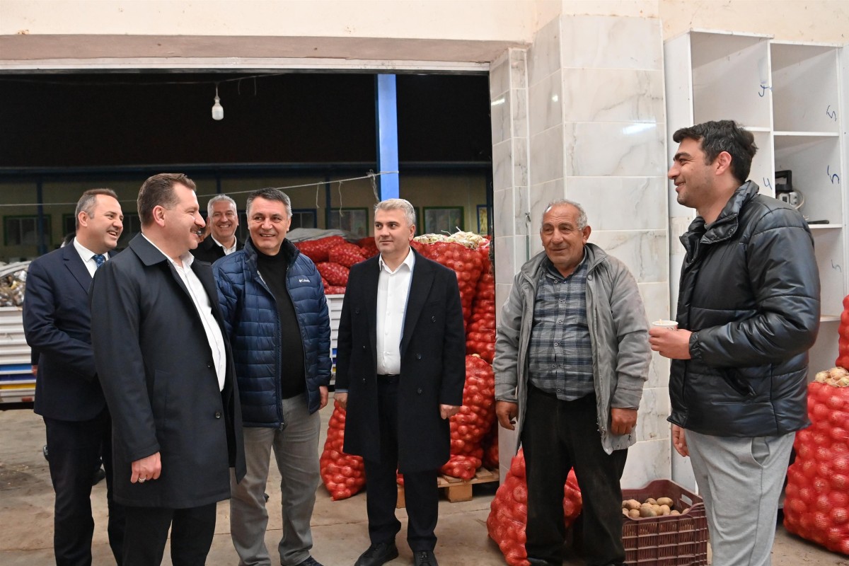 Hal esnafına sabah ziyareti