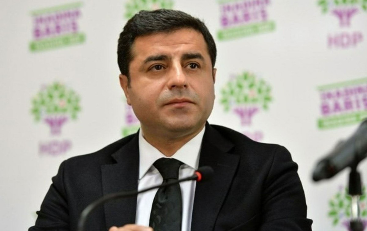 Demirtaş Siyaseti bıraktığını açıkladı