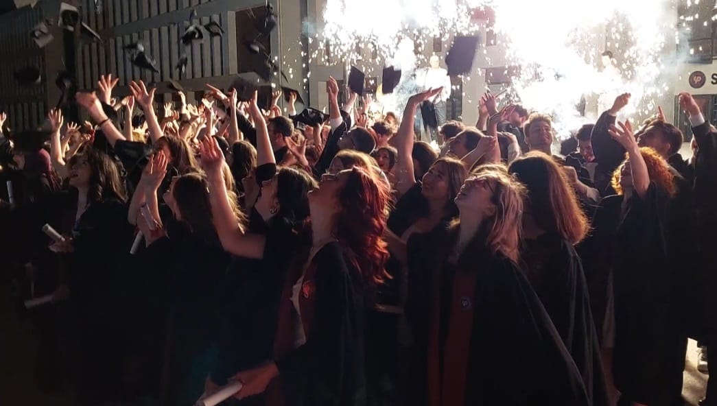 SYAL’DE MEZUNİYET COŞKUSU