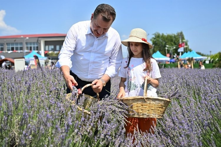 Başkan Yılmaz, BAÇEM'de Tarımsal Hasat Etkinliğine Katıldı