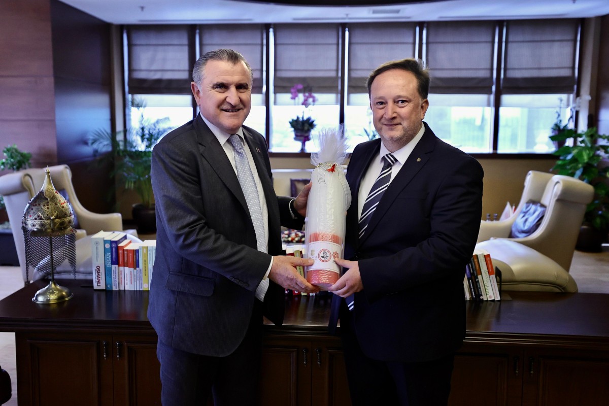 BAŞKAN ORKAN’DAN ANKARA’DA KURTDERE MESAİSİ