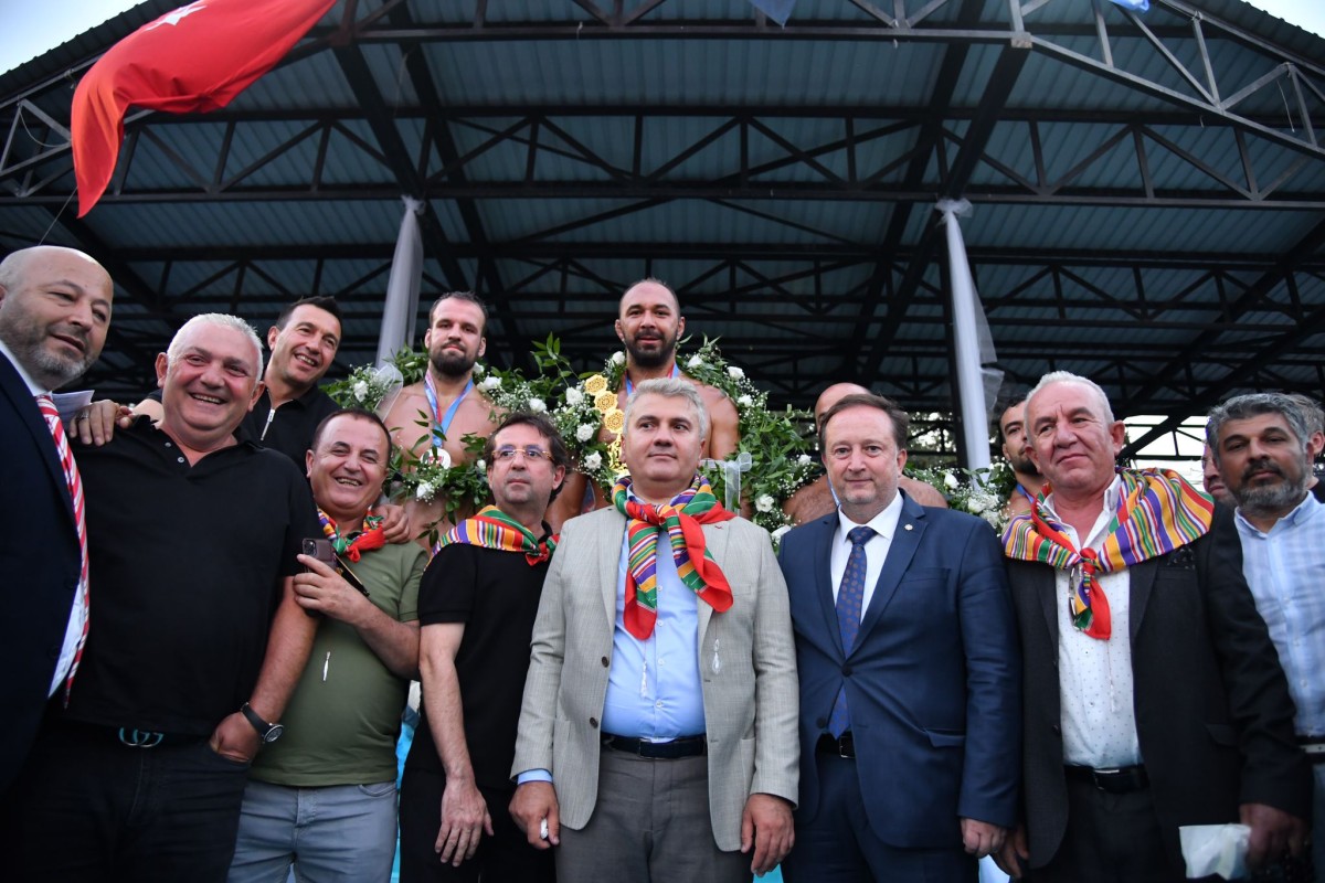 KURTDERE’DE BAŞPEHLİVAN GÜRBÜZ OLDU