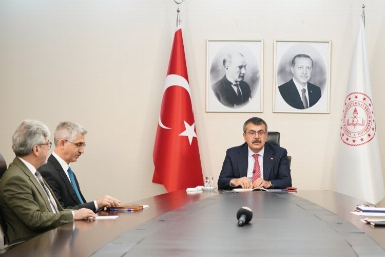 Bakan Tekin, EBA Canlı Yayınında Öğretmenlere Seslendi