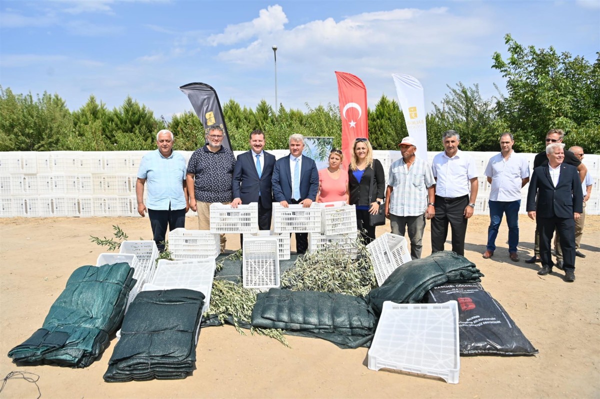 Büyükşehir’den zeytin ve incir üreticilerine destek