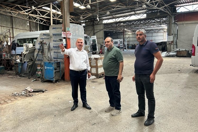 AK Partili Vekil Canbey, Balıkesir'de Esnafı Ziyaret Ediyor