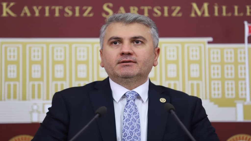 CANBEY; “BALIKESİR’İMİZİN MÜMBİT TOPRAKLARINI SU İLE BULUŞTURMAYA DEVAM EDİYORUZ”