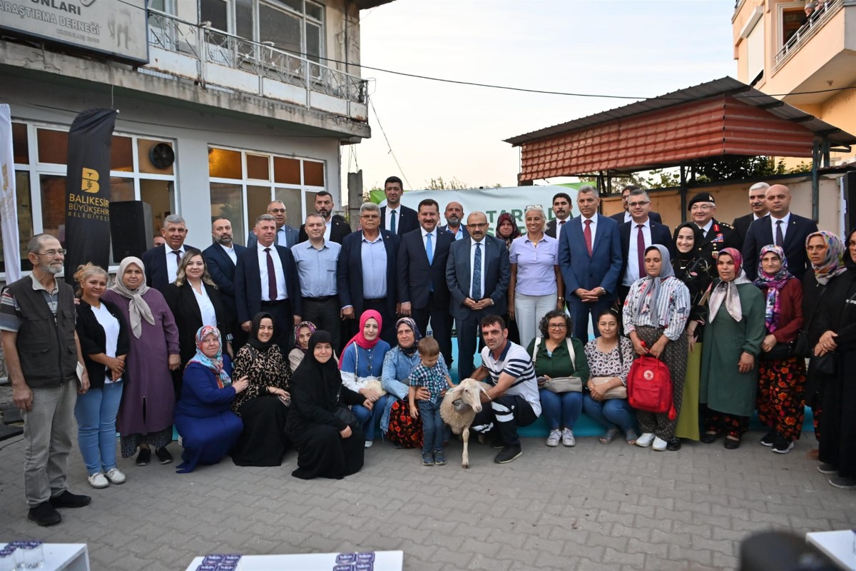 Tarladaki atıklar kuzuya dönüşüyor