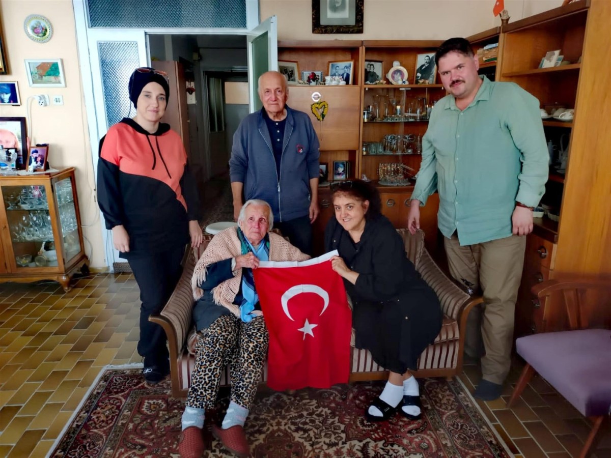 Şehre Vefa Meclisi’nden Cumhuriyet’e vefa