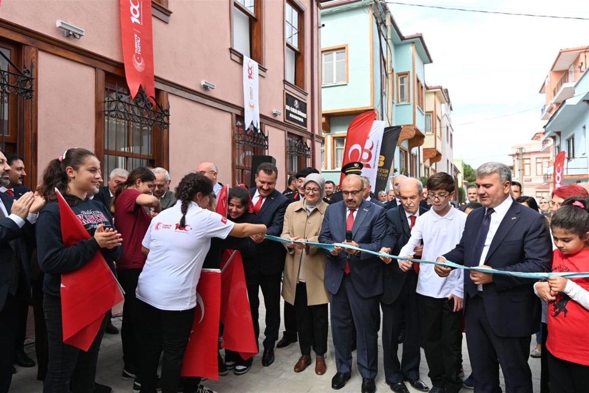 Büyükşehir, Cumhuriyet’in 100. yılını kütüphane açarak kutladı
