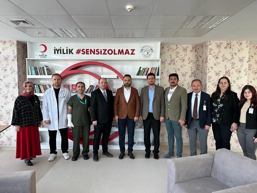 Kızılay'dan Çocuk Servisine Kitaplık