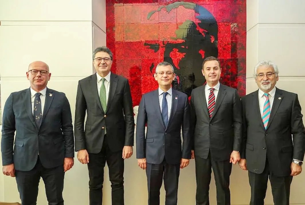 CHP'DE 'AKIN'IN ADAYLIĞI İÇİN TOPLANTI