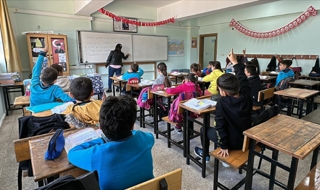 Sınıf annesi uygulaması yasakladı