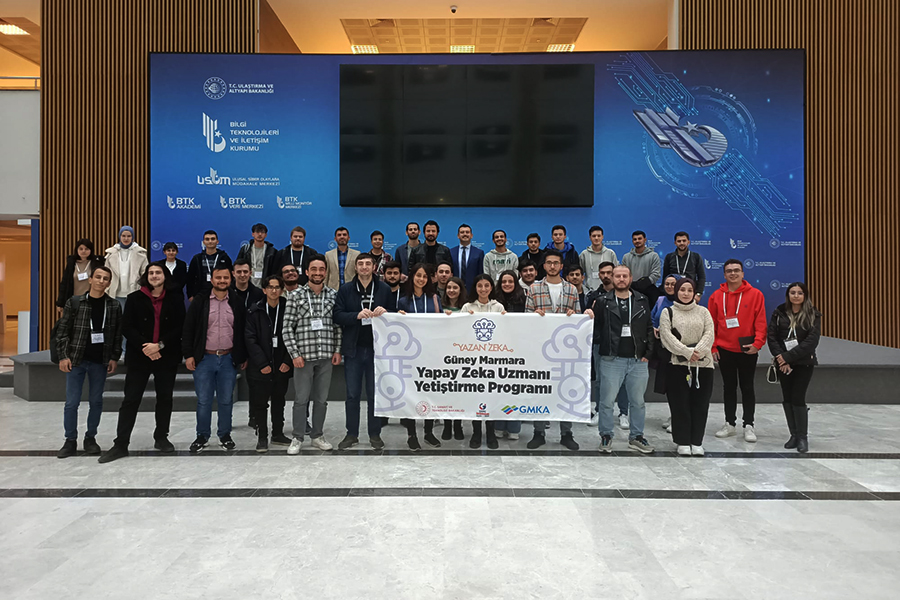 GMKA Yazan Zeka Gençleriyle Geleceğe Yatırım Yapıyor