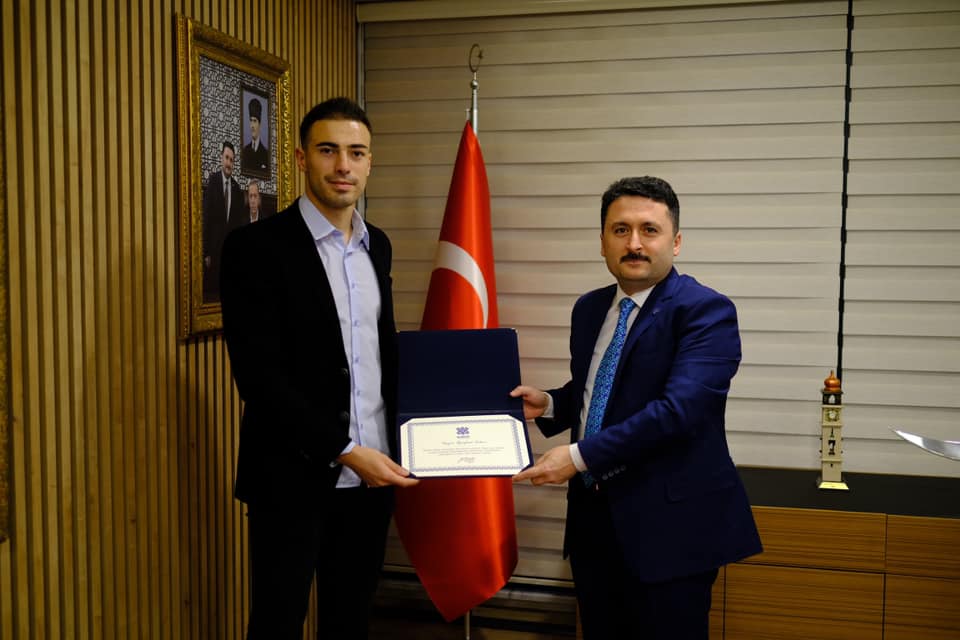 ALTIEYLÜL'ÜN GURURU OLDU