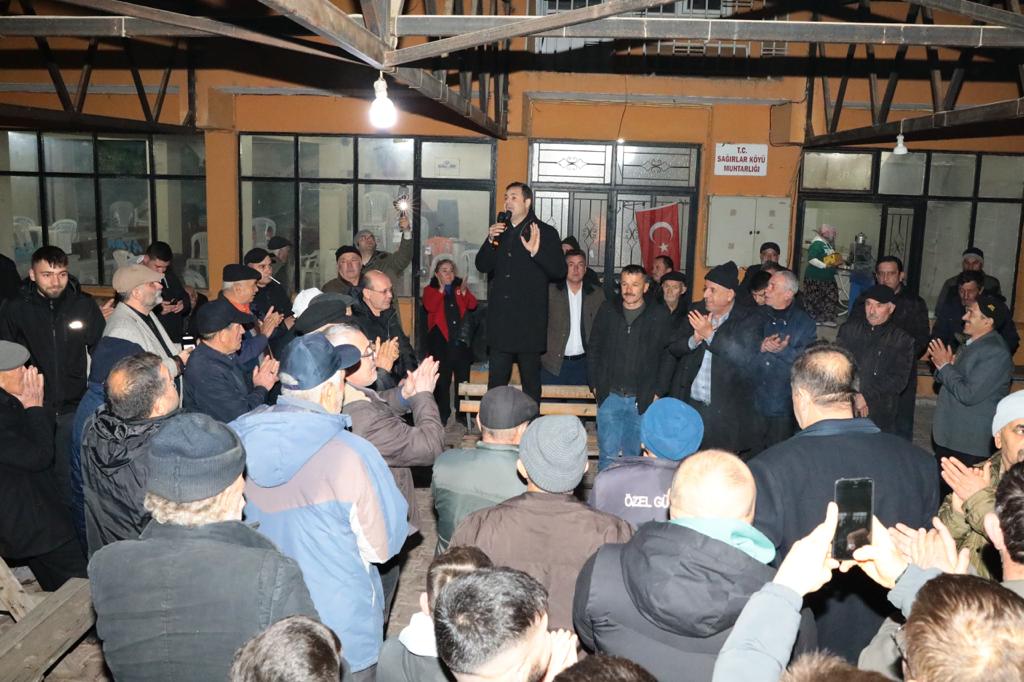 AHMET AKIN’A DURSUNBEY’DE COŞKULU KARŞILAMA