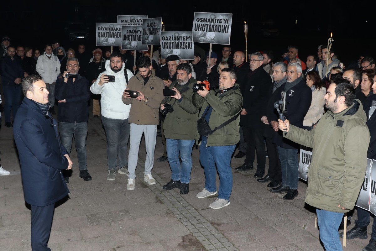 AHMET AKIN DEPREMİN YILDÖNÜMÜNDE AÇIKLADI: AFETLERE DİRENÇLİ BALIKESİR İÇİN HAZIRIZ
