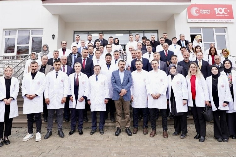 Bakan Tekin, Oltu Anadolu İHL'yi Ziyaret Etti