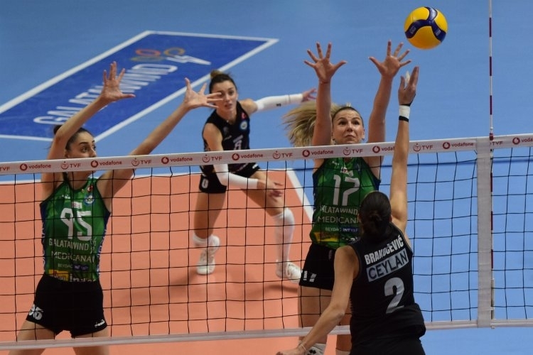 Nilüfer’in Sultanları, Beşiktaş'a Set Vermedi ve Kazandı