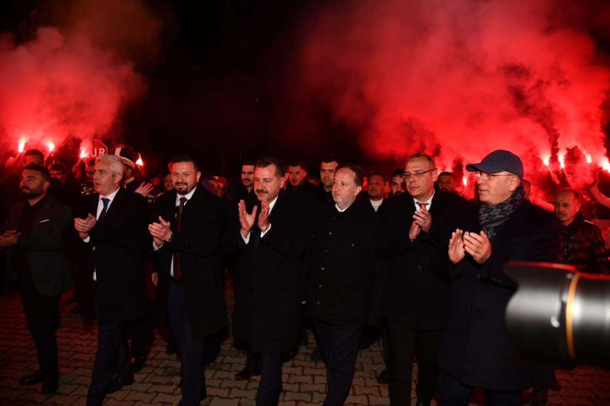 BAŞKAN ORKAN: “6 OK’U BİLMEYENLER CHP’Lİ OLDU”