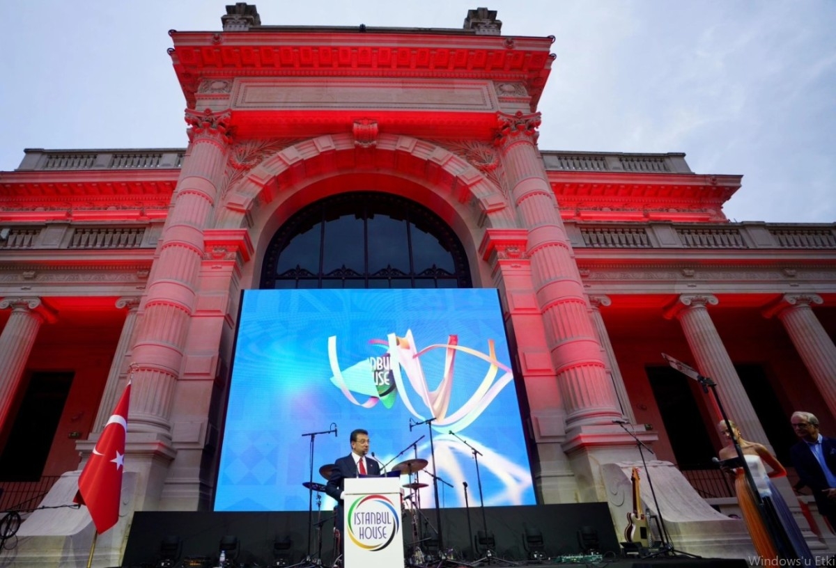 Paris'te İstanbul Evi Kapılarını Açtı
