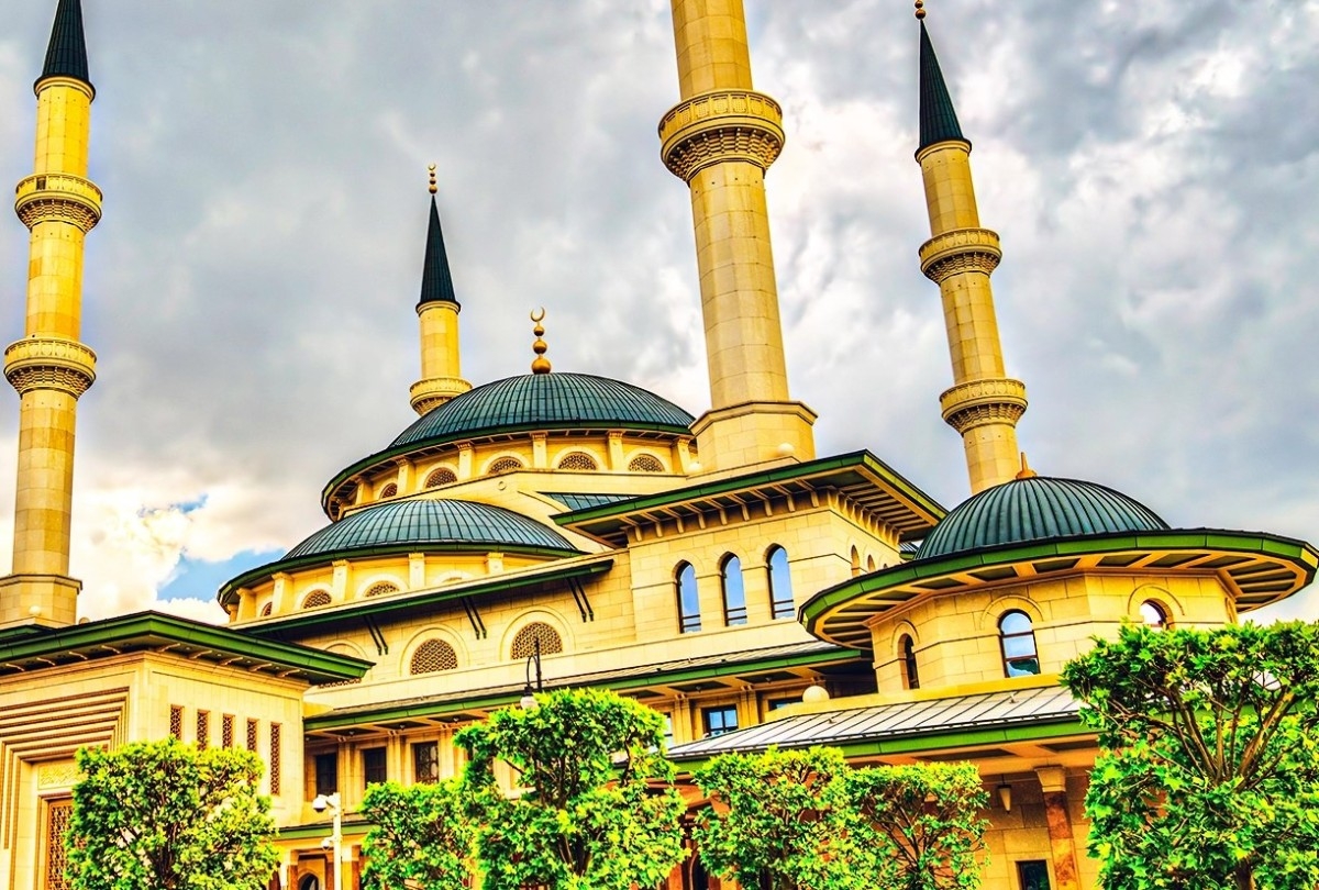 Erdoğan'dan Camiler ve Din Görevlileri Haftası'na Özel Mesaj