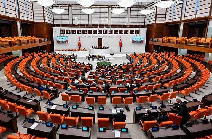 Tüketicilerin Korunmasına Yönelik Kanun Teklifi TBMM'de Görüşülüyor: İlk Bölümde 5 Madde Onaylandı