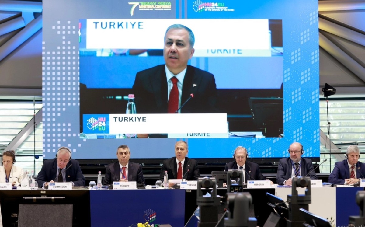 Bakan Yerlikaya'dan 'Göç' Konusunda Önemli Mesajlar