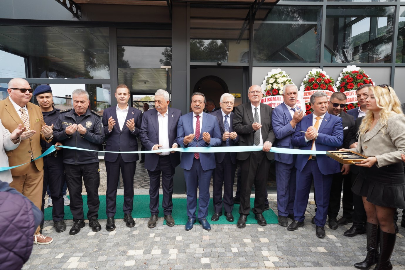 BESOB’UN KAHVALTI VE ET RESTORANI HİZMETE AÇILDI